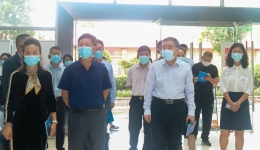 郑州市人民政府副秘书长率队到成都八医院调研医养结合工作